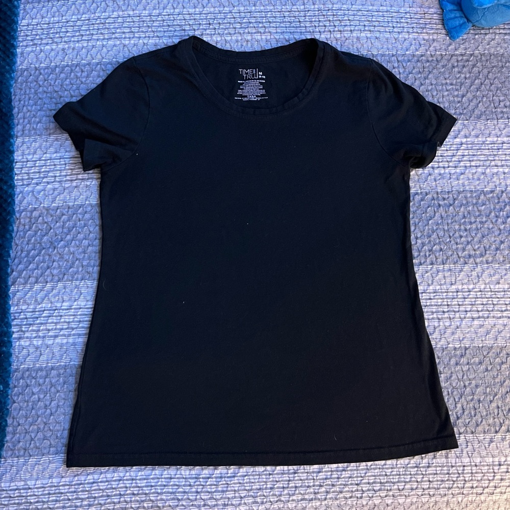 Plain black T-Shirt